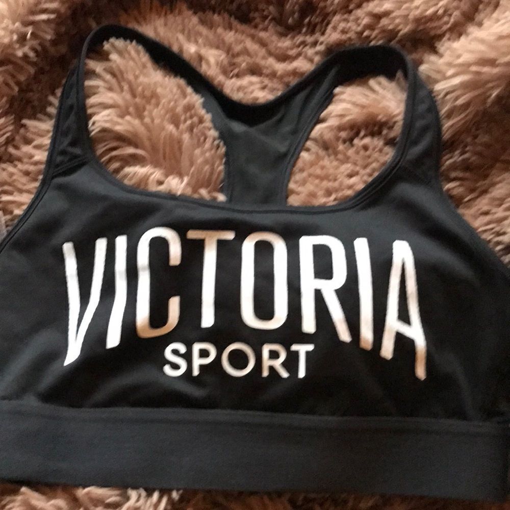 ictoria’s Secret Sexy No Wire Sports Bra logo M